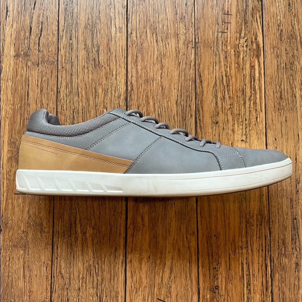 Aldo Low Top Sneakers